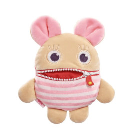 Rundes, beiges Kuscheltier mit großen Augen, rosa Ohren, gestreiftem Shirt und einem Reißverschluss als Mund.