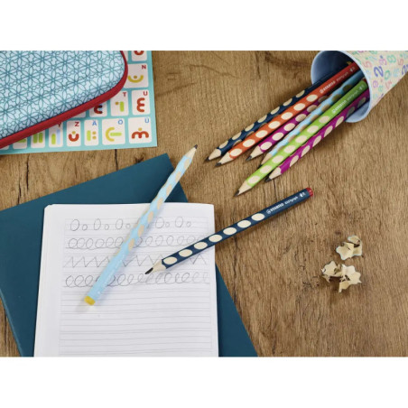 Ergonomic triangular pencil STABILO® EASYgraph SErgonomischer Dreikant-Bleistift STABILO® EASYgraph S