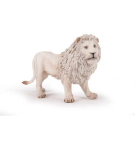 Weiße Löwenfigur mit detaillierter Mähne steht auf schlichtem weißem Hintergrund.