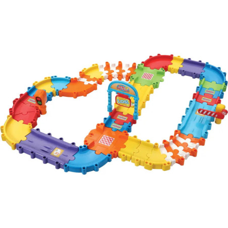 Bunte Autorennbahn aus Kunststoff mit ineinandergreifenden Teilen, Looping und verschiedenen Spielelementen. Bunte Autorennbahn aus Kunststoff mit ineinandergreifenden Teilen, Looping und verschiedenen Spielelementen.