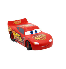 Rotes Spielzeugauto mit blauen Augen und der Nummer 95, ähnlich Lightning McQueen aus dem Film Cars.