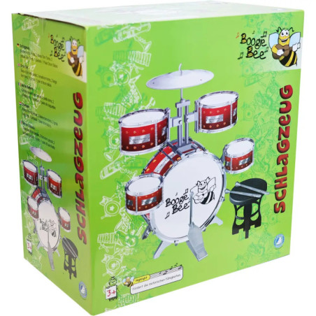 Grüne Box mit rotem Spielzeug-Schlagzeug, Hocker und Schlagzeug-Aufdruck Boogie Bee-Logo sichtbar.