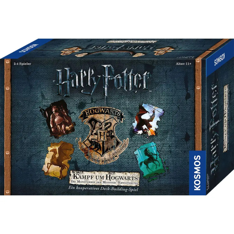 Harry Potter Kampf um Hogwarts Spielbox mit Hogwarts-Wappen und den vier Haus-Emblemen auf der Vorderseite. Harry Potter Kampf um Hogwarts Spielbox mit Hogwarts-Wappen und den vier Haus-Emblemen auf der Vorderseite.