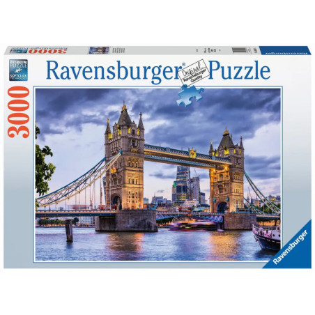 Ravensburger Puzzle mit 3000 Teilen: Motiv ist die Tower Bridge in London bei Dämmerung.