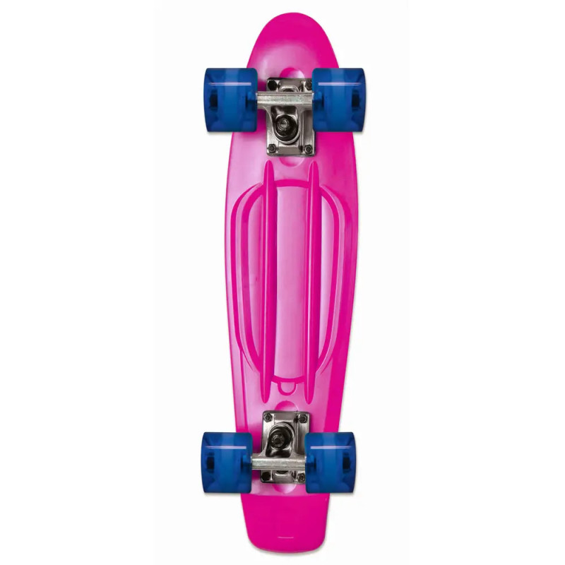 Pinkes Skateboard mit blauen Rollen, von oben auf weißem Hintergrund fotografiert. Pinkes Skateboard mit blauen Rollen, von oben auf weißem Hintergrund fotografiert.