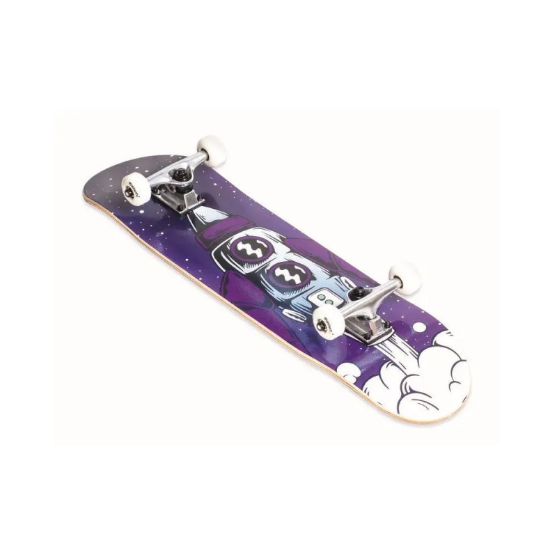 Lila Skateboard mit Cartoon-Rakete und Wolken auf der Unterseite, vor weißem Hintergrund.