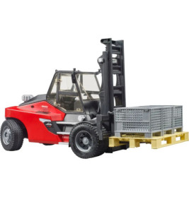 Linde HT160 Stapler mit Palette und 3 Gitterboxen