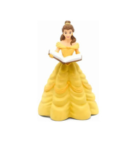 Figur einer Frau im gelben Kleid, die ein geöffnetes Buch hält und lächelt, inspiriert von einer Märchenfigur.