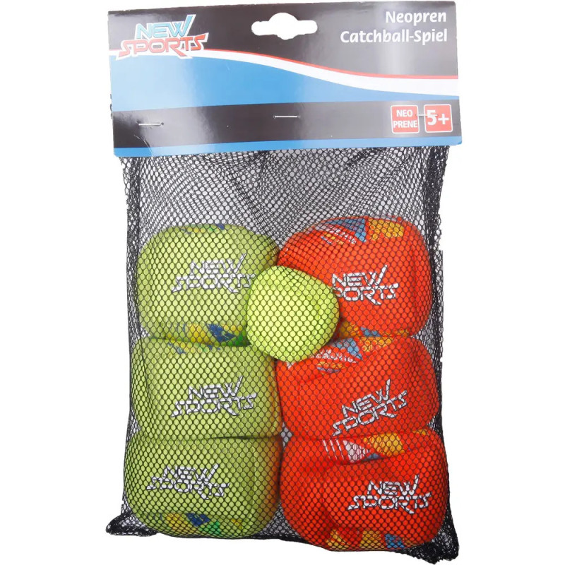 Netzbeutel mit grünen und orangefarbenen Neoprenbällen, beschriftet mit New Sports.
