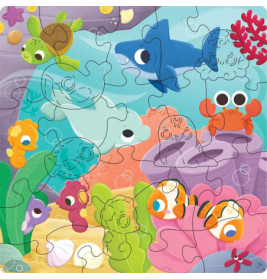 Bunte Comic-Meerestiere wie Hai, Krabbe, Schildkröte und Clownfisch in einem Unterwasser-Puzzle.