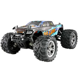 Schwarzer und blauer ferngesteuerter Monstertruck mit großen, robusten Reifen vor weißem Hintergrund.
