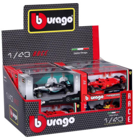 Bburago-Box mit 1:43 Rennwagenmodellen, darunter Mercedes und Ferrari Formel-1-Autos in Schutzhüllen.