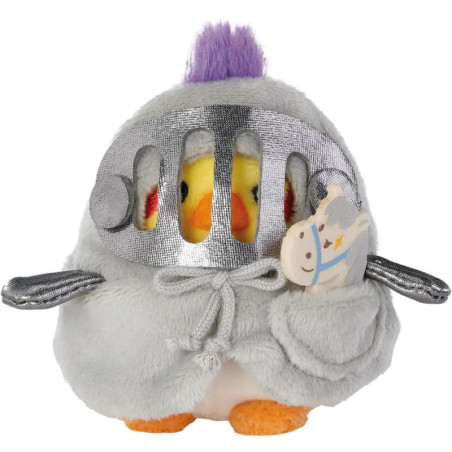 Gelbes Plüschküken mit silbernem Ritterhelm und lila Feder hält ein kleines Plüschpferd.