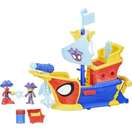 Buntes Spielzeug-Piratenschiff im Spider-Man-Design mit zwei Piratenfiguren, einem Fass und einer Schatztruhe.