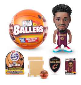NBA Ballers Spielset mit Cleveland Cavaliers Figur, Basketball, Poster, Karte und Aufklebern.