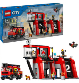 LEGO City Feuerwache mit Löschfahrzeug, Feuerwehrleuten, Drohne und zweistöckigem Gebäude mit Feuer-Dekor.