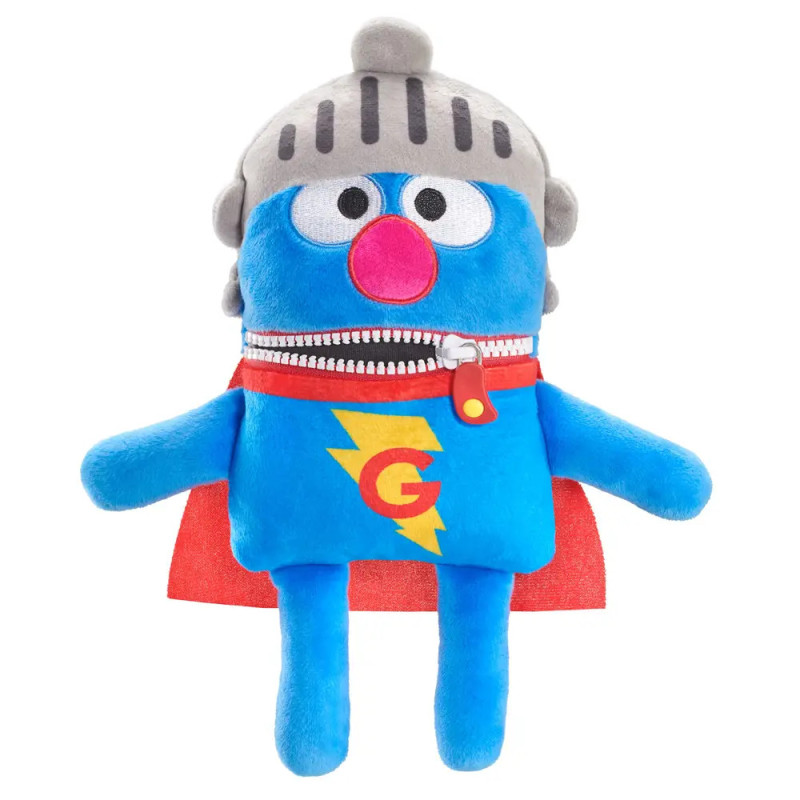 Blaues Plüschtier mit Ritterhelm, rotem Umhang und blauem Anzug mit Blitz und G auf der Brust.