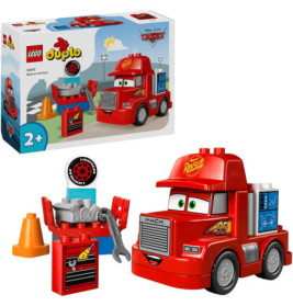 LEGO Duplo Cars Mack Truck Spielset mit Zubehör und Box, geeignet für Kinder ab 2 Jahren.