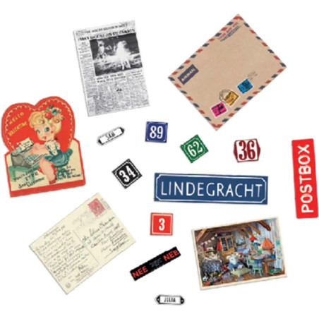 Verschiedene Vintage-Postkarten, Zeitung, Straßenschilder, Etiketten und ein Luftpostumschlag auf weißem Hintergrund.