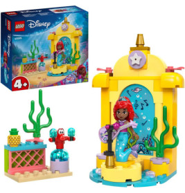LEGO Disney Set mit Arielle-Minifigur auf Bühne, kleiner Nebenszene und Box im Hintergrund.