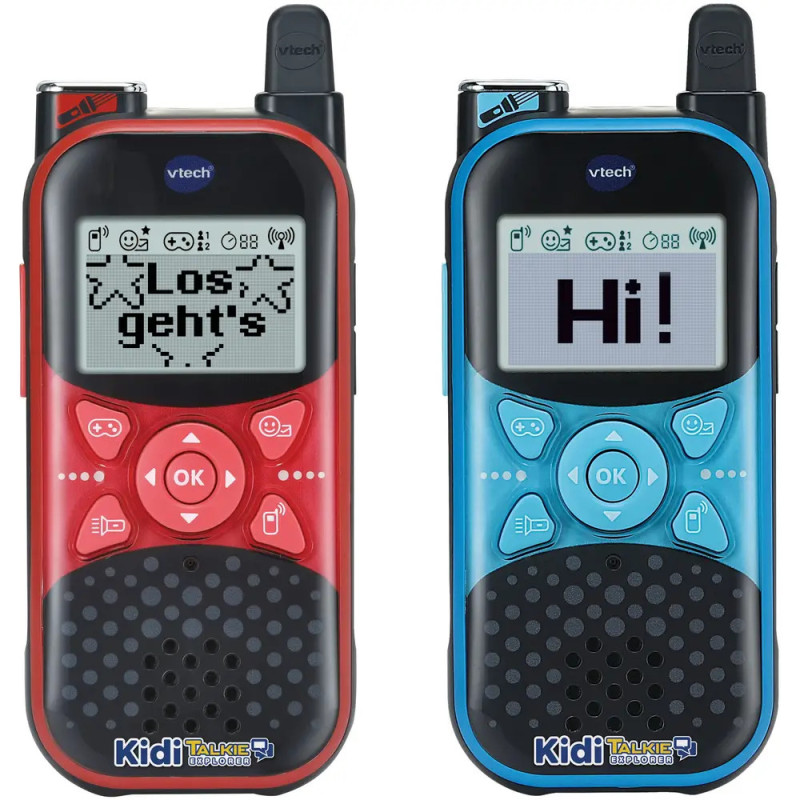 Zwei Spielzeug-Walkie-Talkies, rot und blau, mit Los gehts und Hi! auf den Displays.