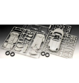 Geschenkset James Bond BMW Z8, Revell Modellbausatz mit Basiszubehör