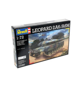Revell Leopard 2A6/A6M 1:72 Bausatz mit Panzer-Abbildung auf der Verpackung.