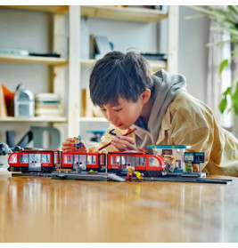 60423 Straßenbahn mit Haltestelle