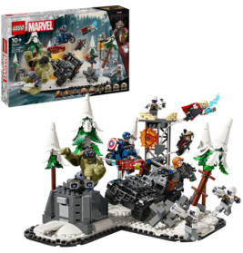LEGO Marvel Avengers Set mit Superhelden-Minifiguren, Fahrzeugen und Schneeschlacht-Szene.