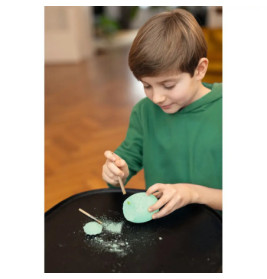 Ausgrabungsei Dino-Skelett