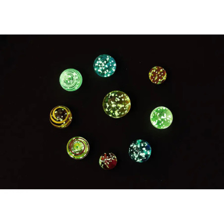 Leuchtende Planeten-Murmeln