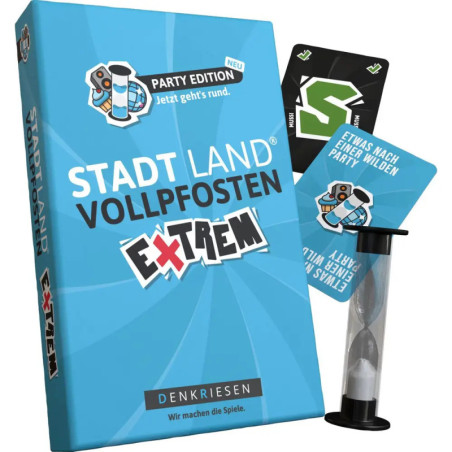Blaue Stadt Land Vollpfosten Extrem Spielbox mit Karten und einer schwarzen Sanduhr daneben.