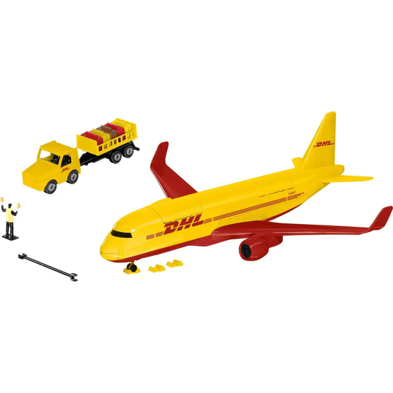 Spielzeug-DHL-Flugzeugset mit gelbem LKW, kleiner Figur und Zubehör vor weißem Hintergrund.