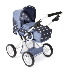Blauer Spielzeugkinderwagen mit weißen Sternen, schwarzen Griffen und weißen Rädern vor weißem Hintergrund.