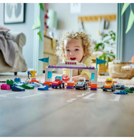 LEGO DUPLO Town 10445 F1 Team Rennautos mit Rennfahrern