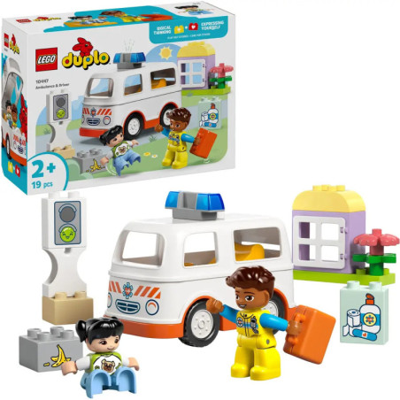 LEGO DUPLO Krankenwagen-Set mit zwei Figuren, Zubehör und Gebäude, geeignet für Kinder ab 2 Jahren.