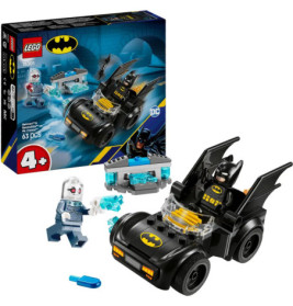 LEGO Batman Set mit Batmobil, Batman- und Mr. Freeze-Figuren sowie Eis-Zubehör. Verpackung ist enthalten.