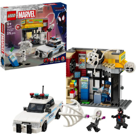 LEGO Marvel Spider-Man Set mit Figuren, Polizeiauto und Bankszene, im Hintergrund die Verpackung.