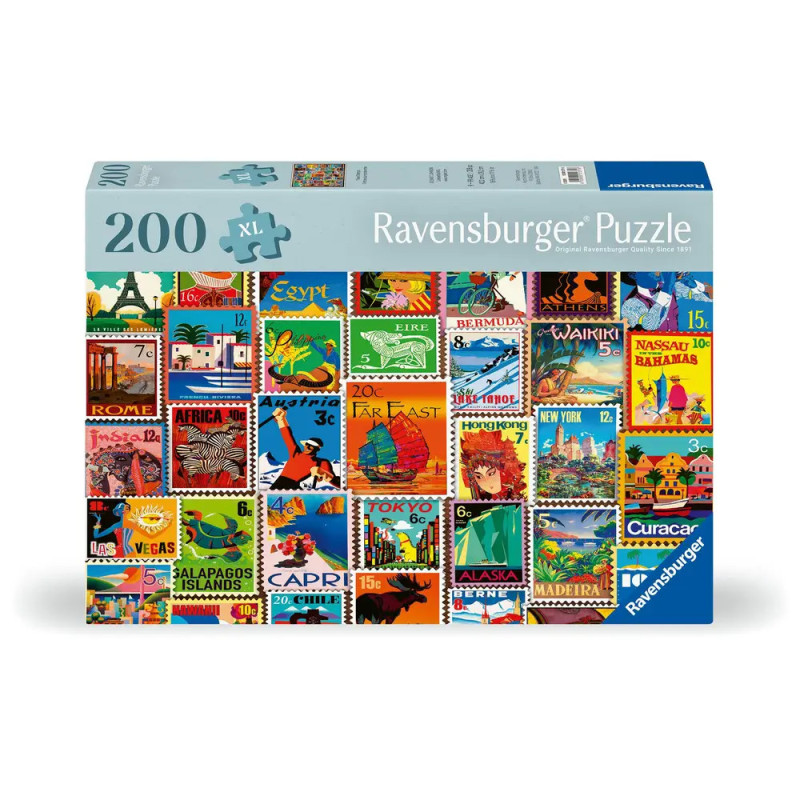 Ravensburger Puzzle mit 200 Teilen und bunten Vintage-Briefmarken im Reisemotiv auf der Verpackung. Ravensburger Puzzle mit 200 Teilen und bunten Vintage-Briefmarken im Reisemotiv auf der Verpackung.