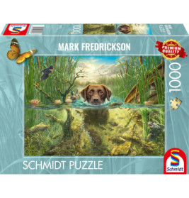 Schmidt Puzzle (1000 Teile): Ein Hund schwimmt im Teich, umgeben von Fischen, Pflanzen und Schmetterlingen.