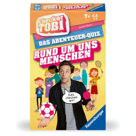 Quizspielbox Checker Tobi: Rund um uns Menschen mit illustrierten Kindern, Objekten und zentralem Mann.