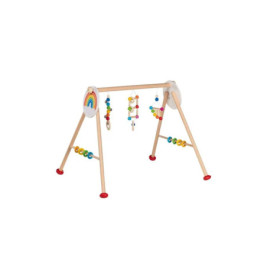 Holz-Spielbogen für Babys mit bunten Hängespielzeugen und Perlen auf weißem Hintergrund.