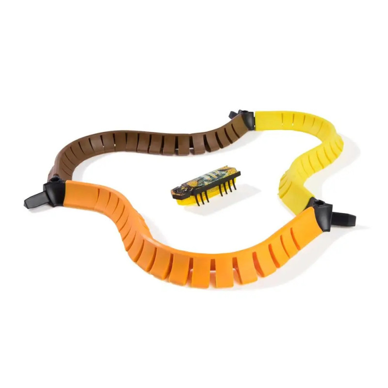 Rennbahn für Spielzeug-Insekten mit gelb-schwarzem Roboter-Käfer auf gewellter Bahn in Orange, Braun und Gelb.