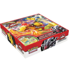 Pokémon Battle Academy Brettspielbox mit Pikachu, Glurak und Spielkarten abgebildet.