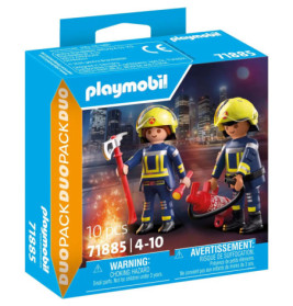 Playmobil Duopack: Zwei Feuerwehr-Figuren mit Zubehör vor Stadtkulisse, geeignet für Kinder von 4-10 Jahren.