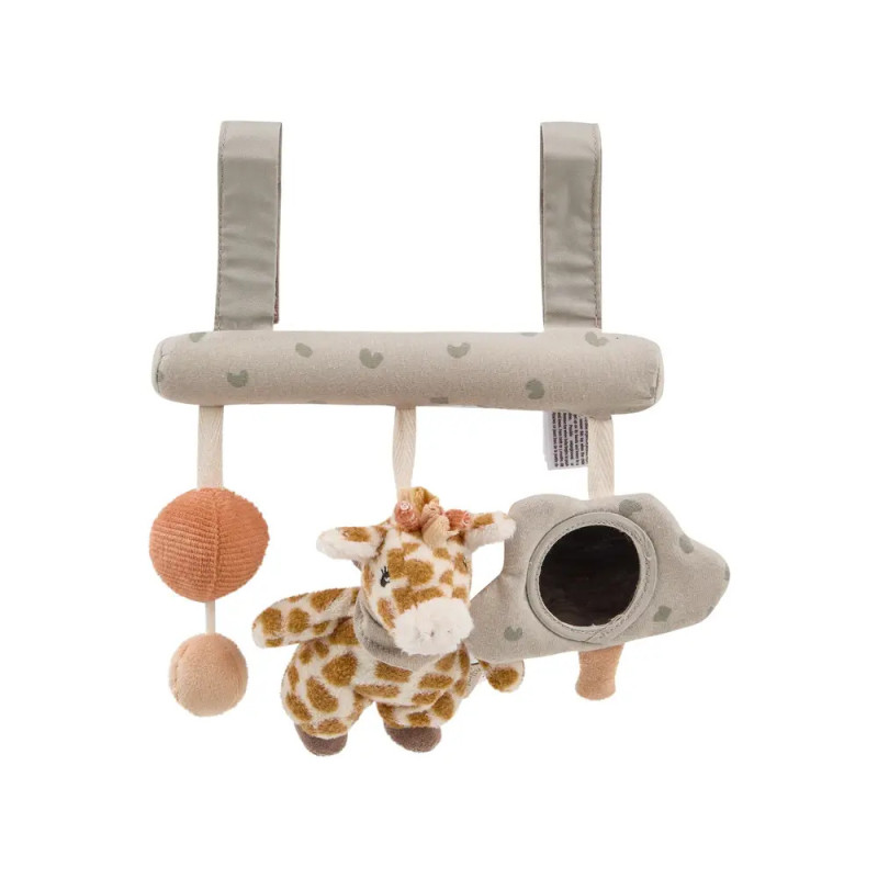 Weiches Kinderwagen-Spielzeug in neutralen Farben mit hängender Plüsch-Giraffe, Pompons und kleinem Spiegel.