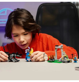 FOR Das Lager von Schali und der Zündkerzenkünstlerin