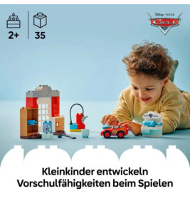 Duplo McQueens Besuch in Docs Werkstatt