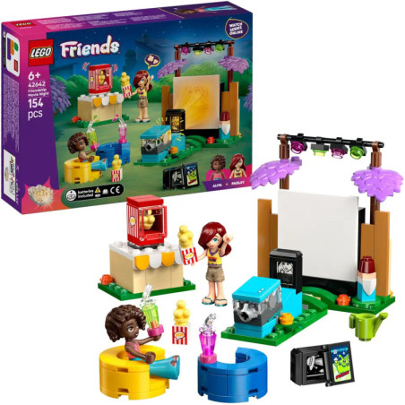 LEGO Friends Outdoor-Kino-Set mit zwei Minifiguren, Sitzen, Snacks, Leinwand und Verpackung im Hintergrund.