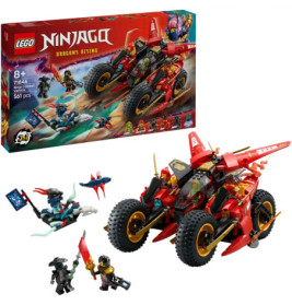 LEGO Ninjago Set mit rotem Ninja-Fahrzeug, drei Minifiguren, Waffen und Spielzeugbox im Hintergrund.